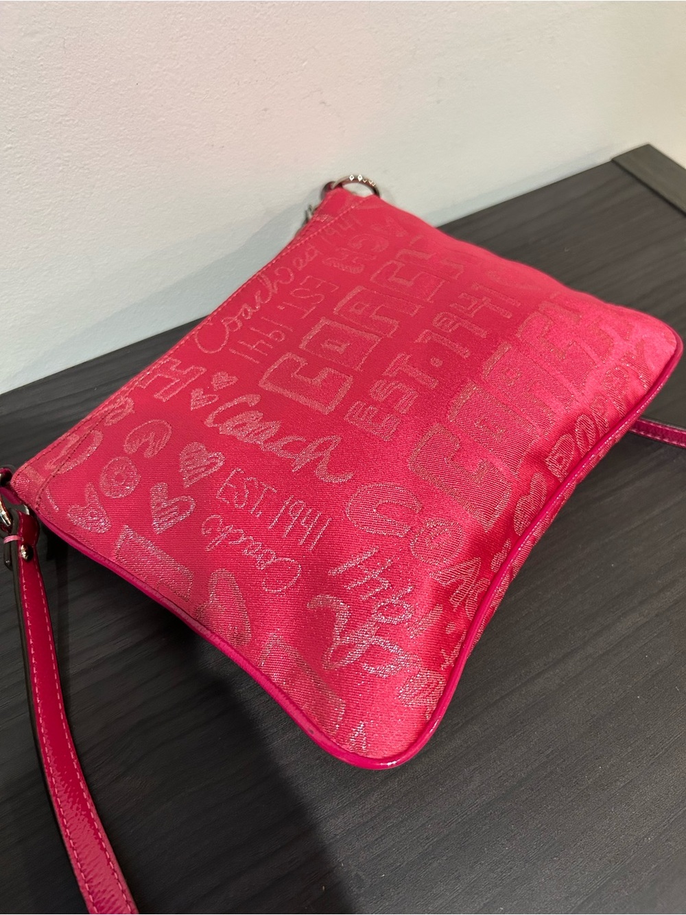 Coach Poppy Story Patch Crossbody bag EUC - Picture 11 of 11